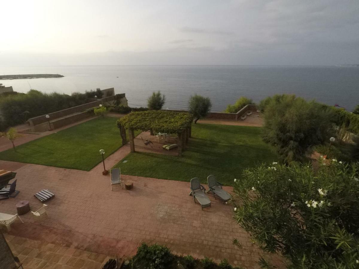Magnolia Gialla Bed & Breakfast Trappeto  Exterior photo